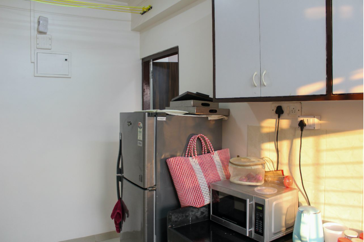 2 BHK Fully Furnished in Sadanand Classic , Khar West